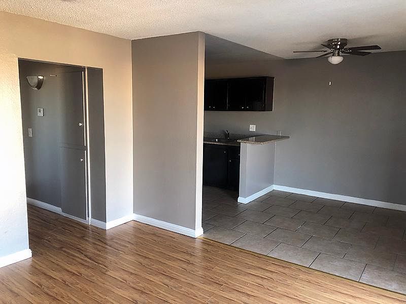 313 E Lake Mead Blvd N, North Las Vegas, NV 89030 - Ap3 - living and dining rooms