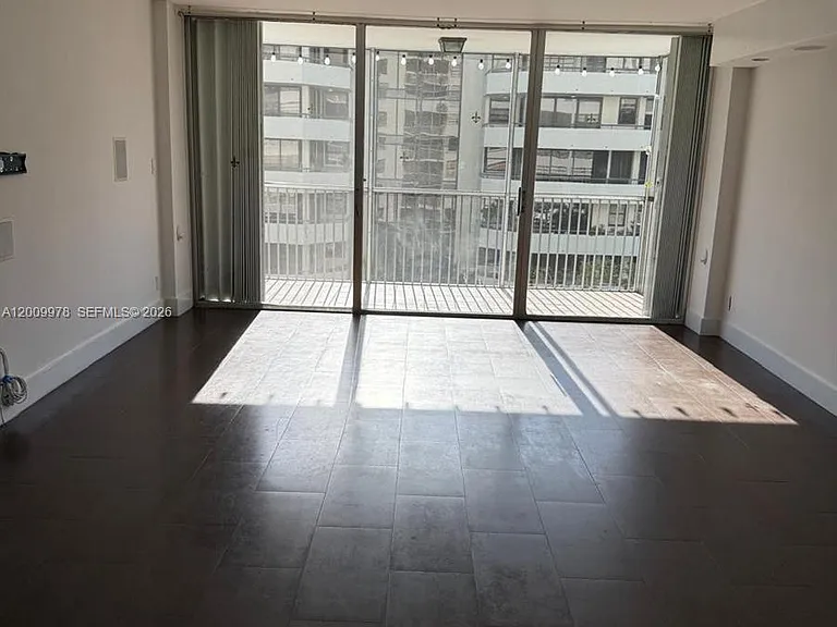 150 Ocean Lane Dr #6F — Photo 1