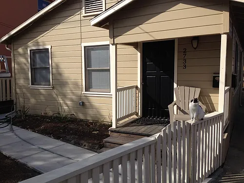 2735 Broad St Photo 1