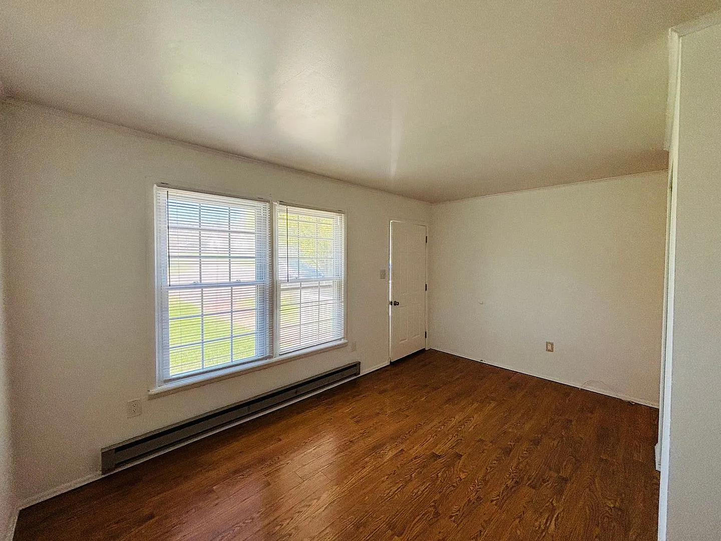 2 Bedroom 1 bath Duplex — Photo 3