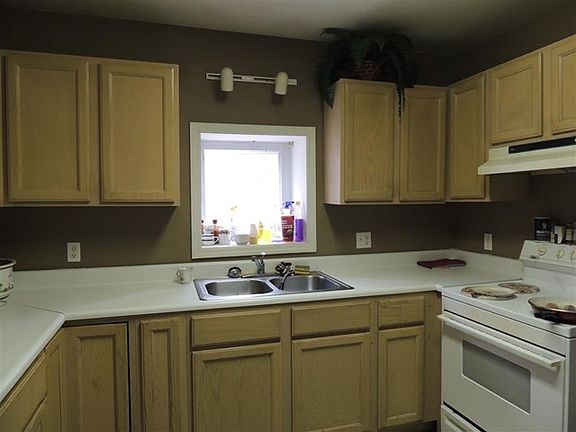 5th image of 1076 New River Pkwy