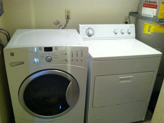 3rd image of 376 Center St Unit 146