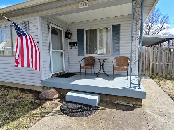 243 S 3rd Ave, Beech Grove, IN 46107