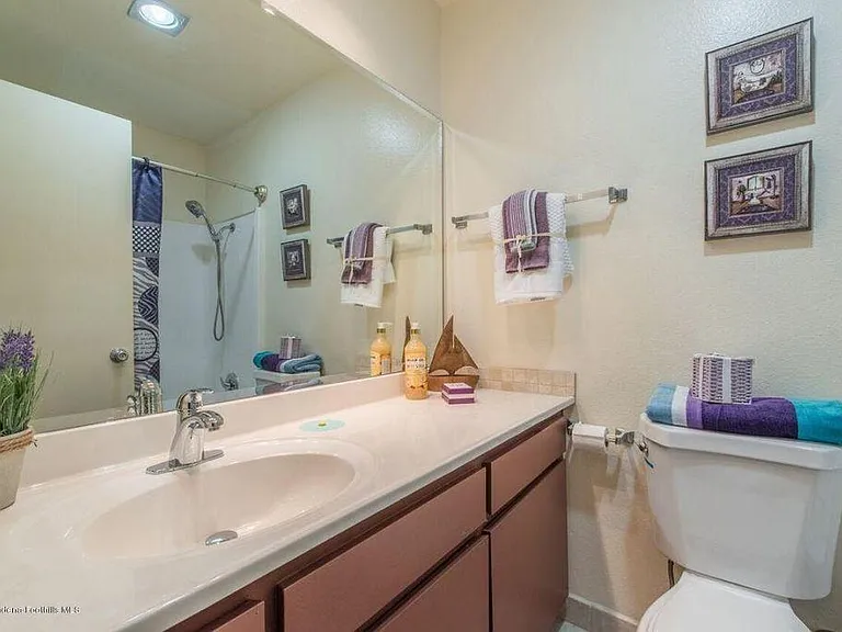 497 El Molino Ave #209 — Photo 8