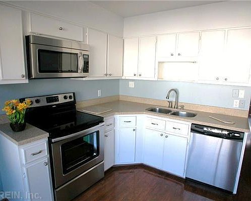 Balcony off kitchen