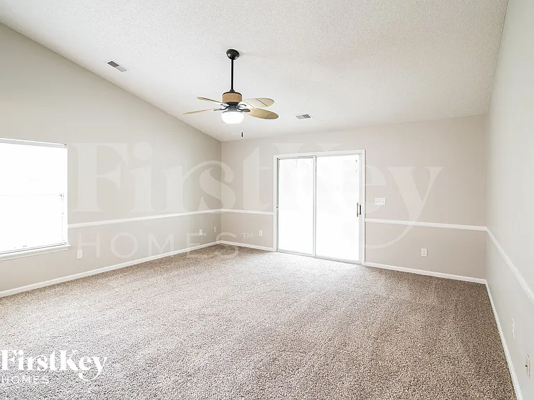 7923 Long Shadow Ln — Photo 2
