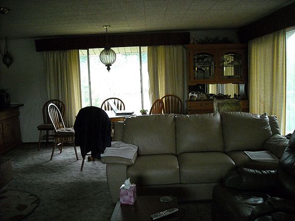 Living Room open to DR