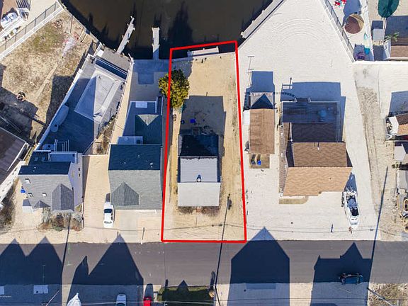 5th image of 408 Tunney Ave