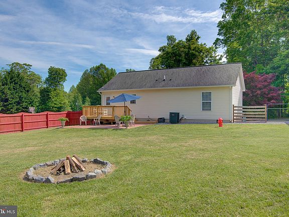 3rd image of 7494 Mattaponi Ln