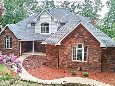 320 Tea Table Rd, Nitro, WV, 25143