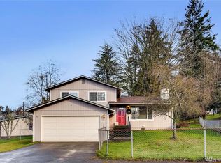 2424 SW 105th Pl, Seattle, WA 98146