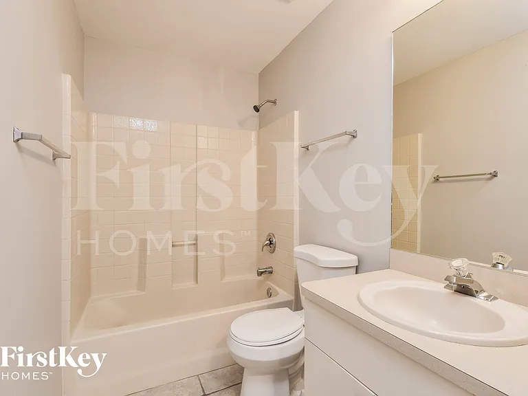 120 SE 46th St — Photo 13
