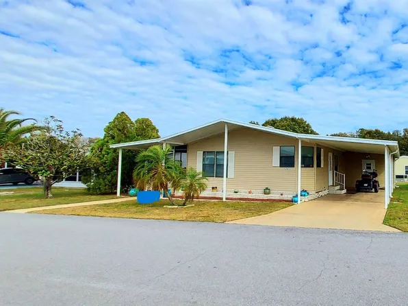 6240 Santa Fe Dr, Zephyrhills, FL 33542