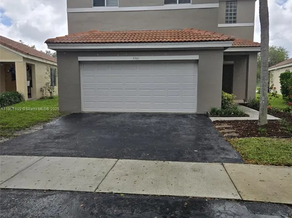 4361 Dogwood Cir, Weston, FL 33331