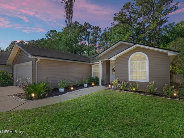 910 LONG LAKE Drive, Jacksonville, FL 32225