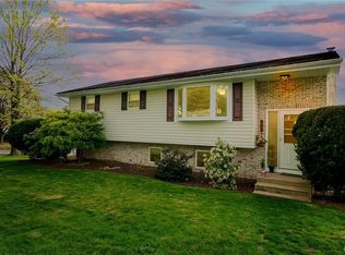 940 S Lincoln Ave, Walnutport, PA 18088