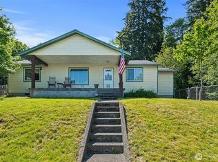 708 Peters St, Raymond, WA 98577