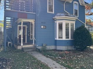 610 Lawrence St APT 1, Ann Arbor, MI 48104