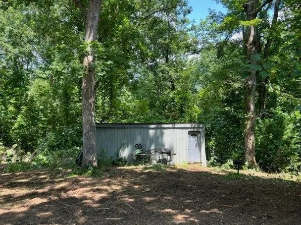 16 Cumberland St, Clayton, GA 30525