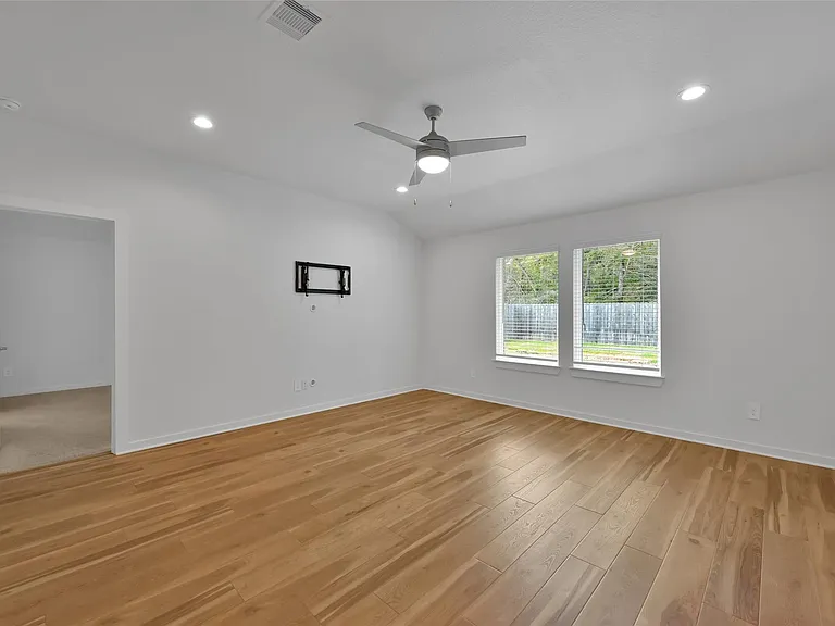 14213 Wonder Lake Ln — Photo 8