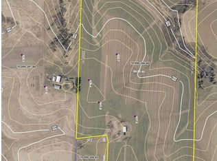 5352 N Menominee Rd, East Dubuque, IL 61025