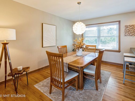 5th image of 1431 Balmoral Ave APT 2N