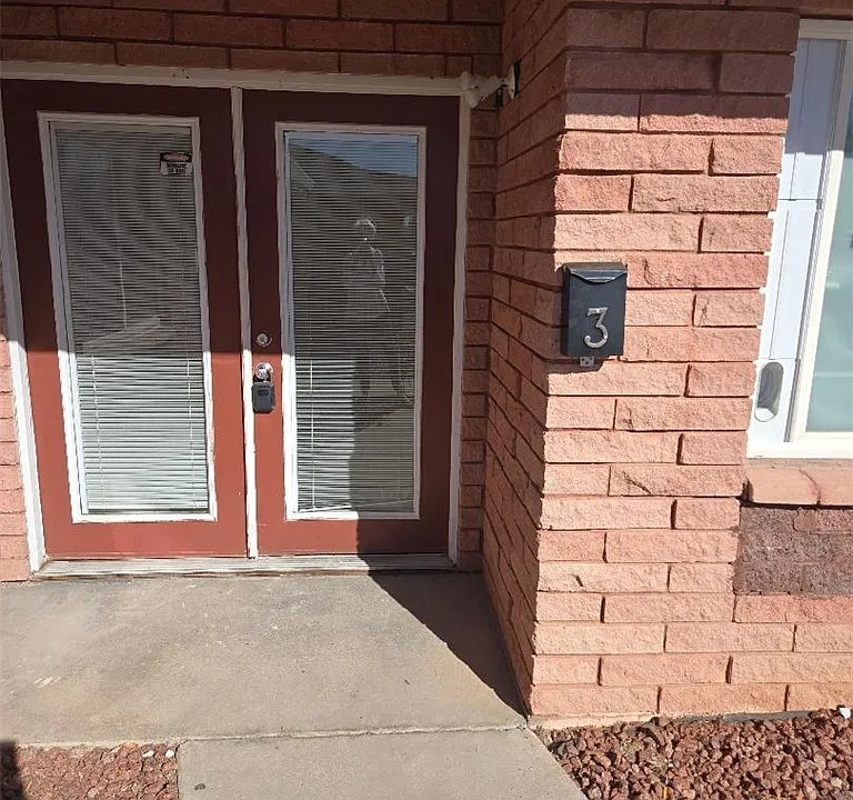 830 Avenue A #3