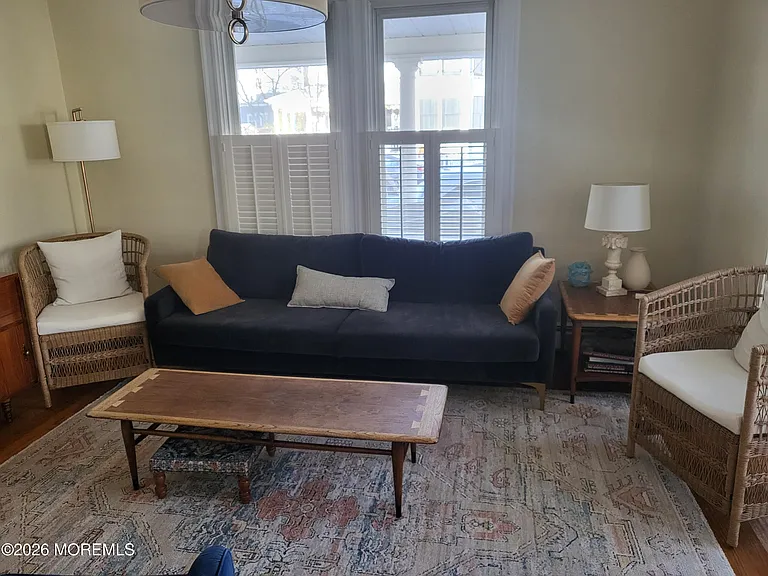 80 Heck Ave — Photo 9