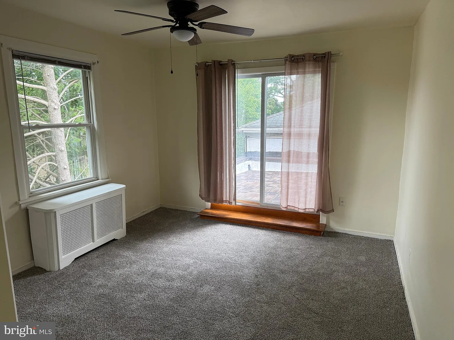 2 bed, $1,600 — Photo 2