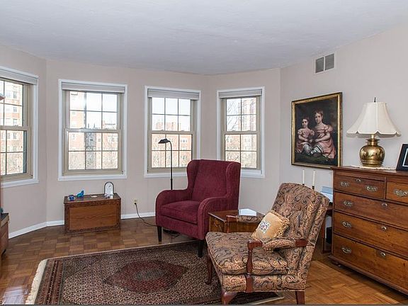 3rd image of 13600 Shaker Blvd APT 506