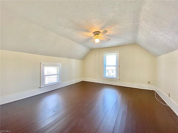 5th image of 212 N Lyman St