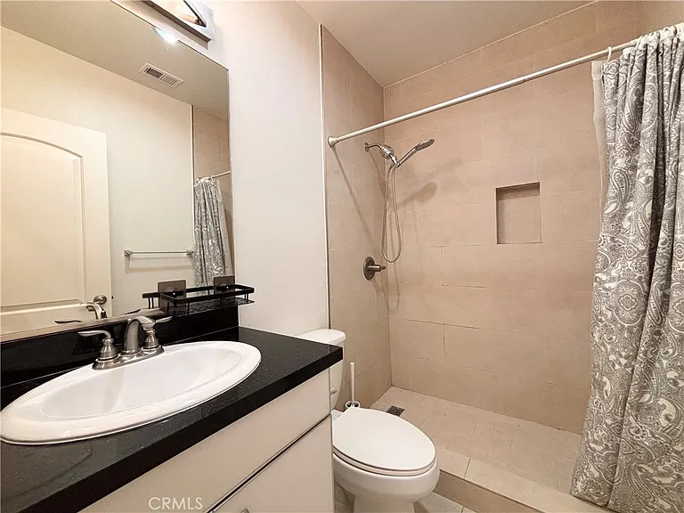 441 N Los Robles Ave #16 — Photo 19