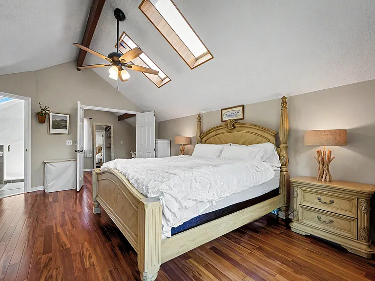 4487 Carolyn Cove Ln S — Photo 29