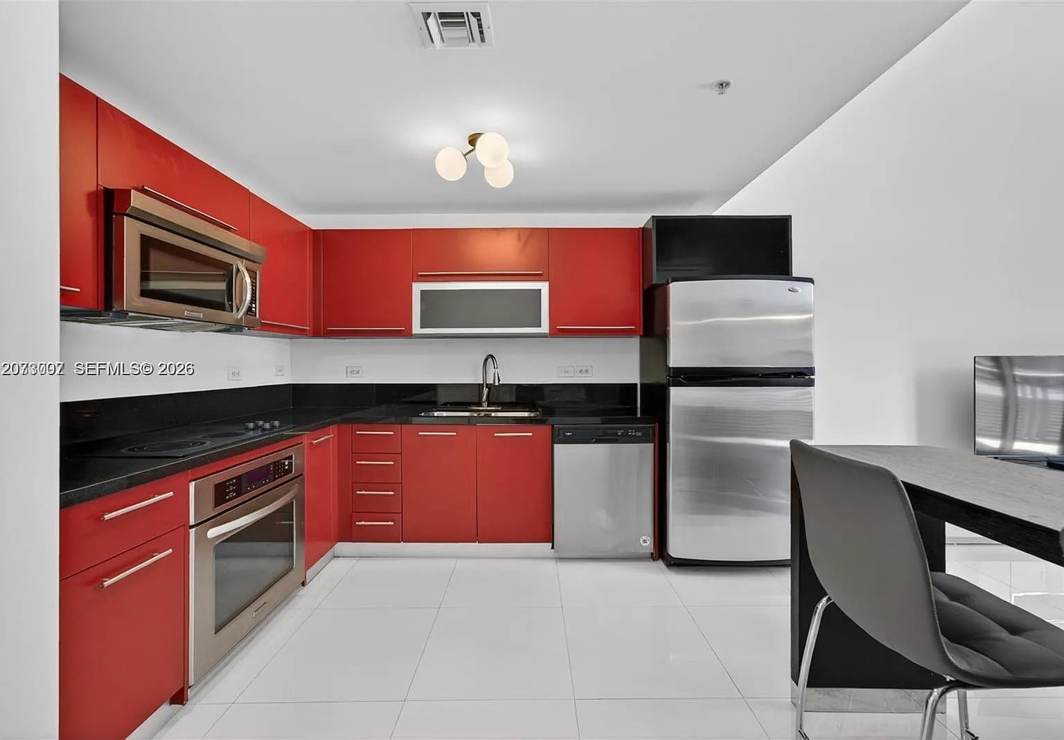 Vizcayne South Condo — Photo 4