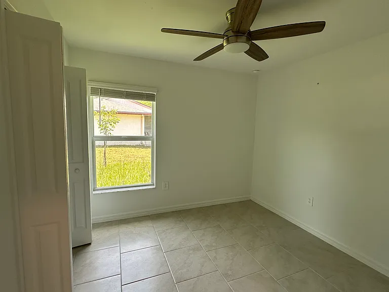 20207 Benton Ave — Photo 5