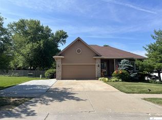 308 Marinda Dr, Council Bluffs, IA 51503