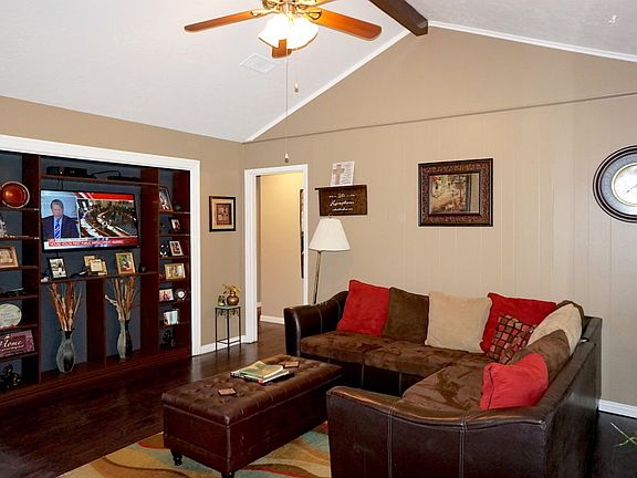 5th image of 1110 Westover St