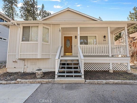 3rd image of 1489 Irene St
