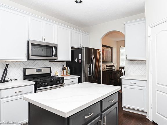 3rd image of 21423 Drifting Oaks Drive