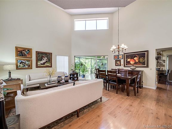 4th image of 1257 Seagrape Cir