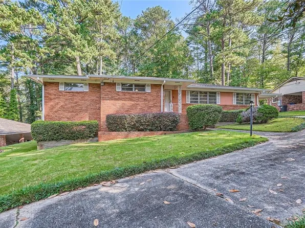 2939 Arrowood Dr, East Pt, GA 30344