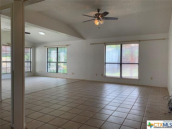 3rd image of 1104 Bowen Ave