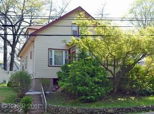 77 Hamilton Ave, Glen Rock, NJ 07452