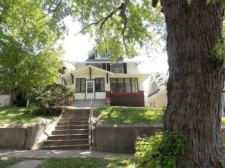 1st image of 112 Stewart Ave