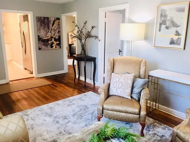602 N 14th Ave — Photo 5