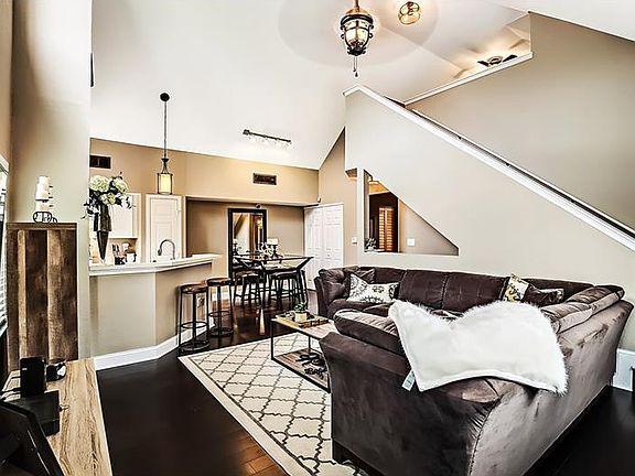 5th image of 9130 Lake Chase Island Way