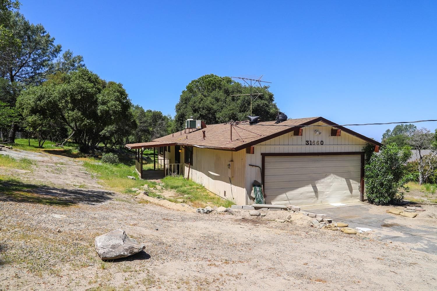 31660 Apache Rd, Coarsegold, CA 93614 MLS 594782 Zillow