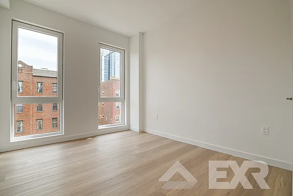 Rented by EXR | media 23