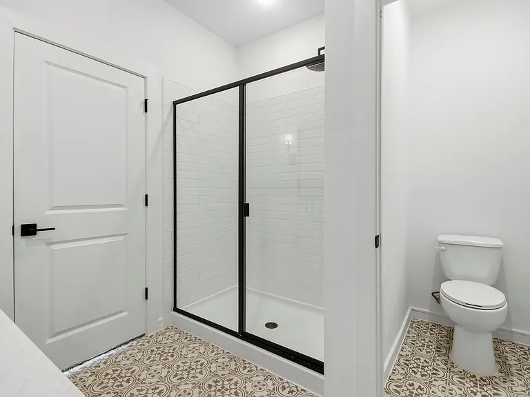 8427 Bay Ridge Cir — Photo 17