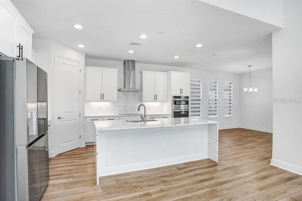 5 bed, 4.0 bath, 2748 sqft, $3,550 — Photo 4